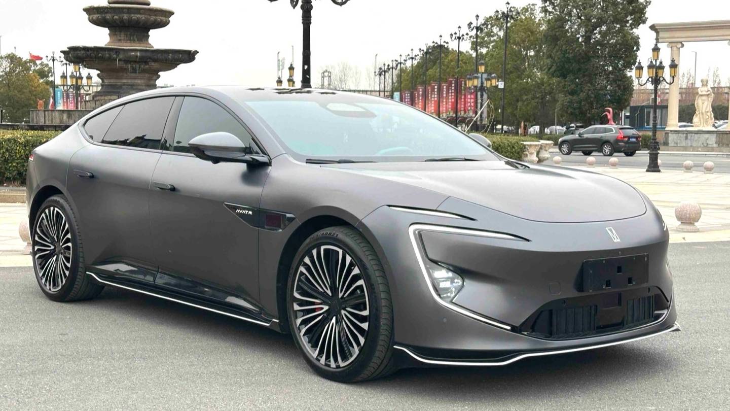 AVATR 2024 12 650 Three Laser Four Wheel Drive GT Edition