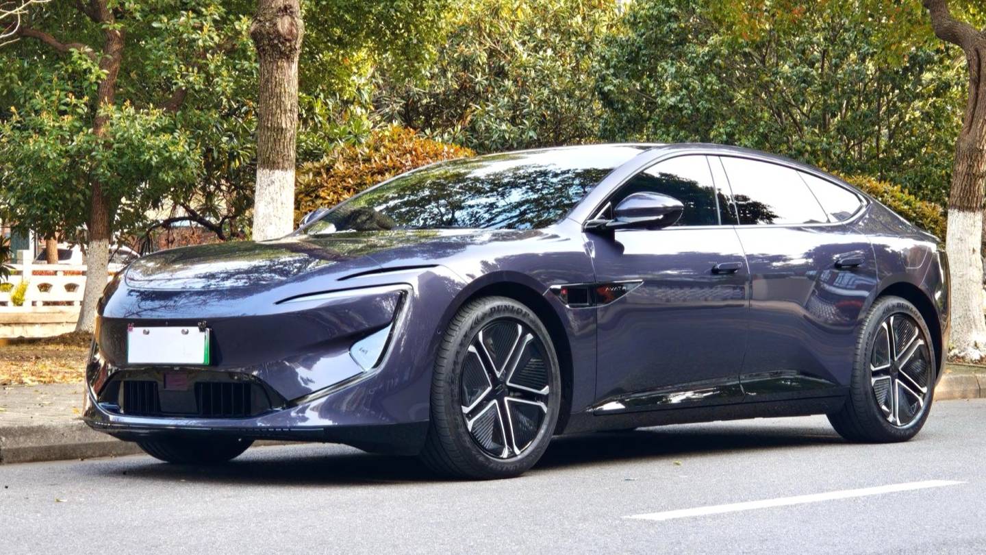 AVATR 2023 12 650 Three Laser Four Wheel Drive Performance Edition