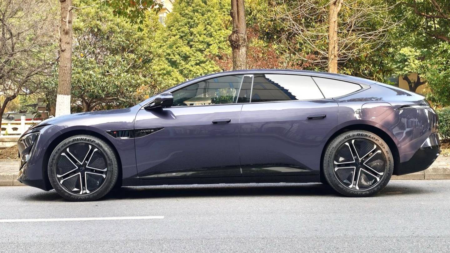 AVATR 2023 12 650 Three Laser Four Wheel Drive Performance Edition