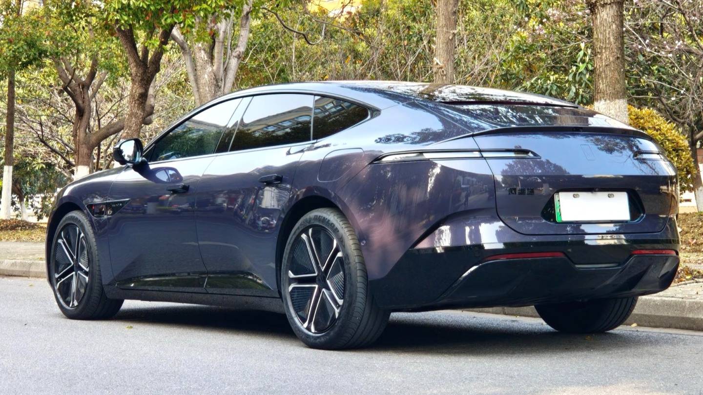 AVATR 2023 12 650 Three Laser Four Wheel Drive Performance Edition