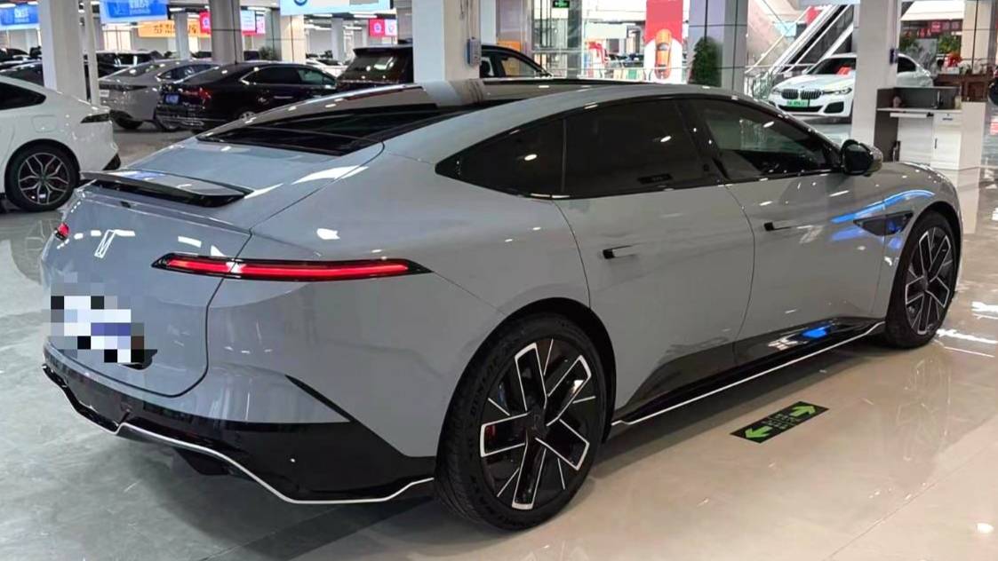 AVATR 2024 12 700 Triple Laser Rear Drive Luxury Edition