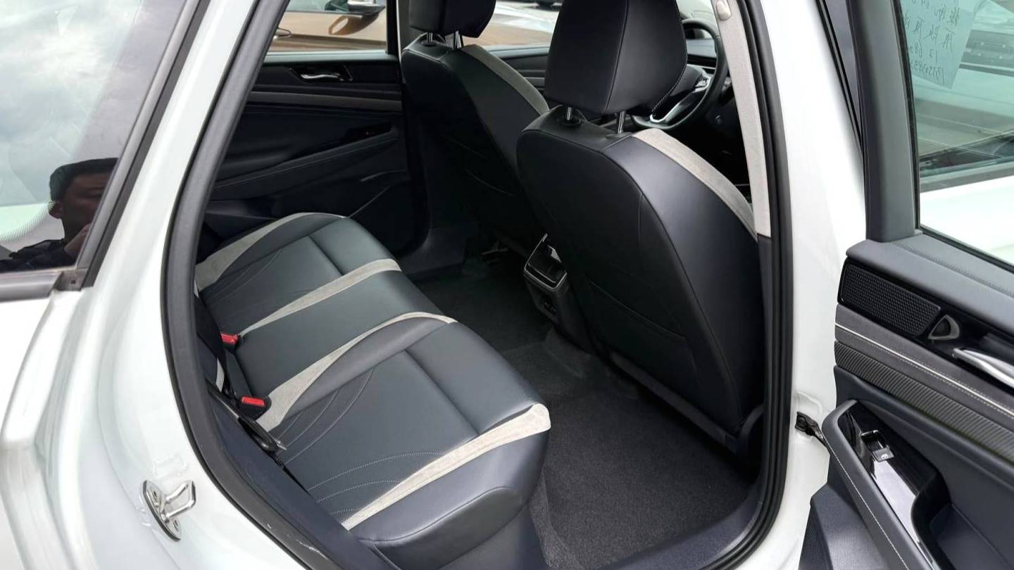 Volkswagen 2024 ID.7 VIZZION First Edition