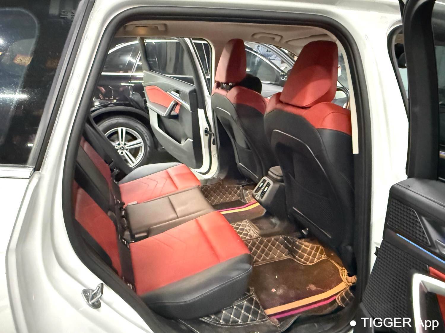 Подержанный BMW 2024 X1 XDrive25Li M Sport Package