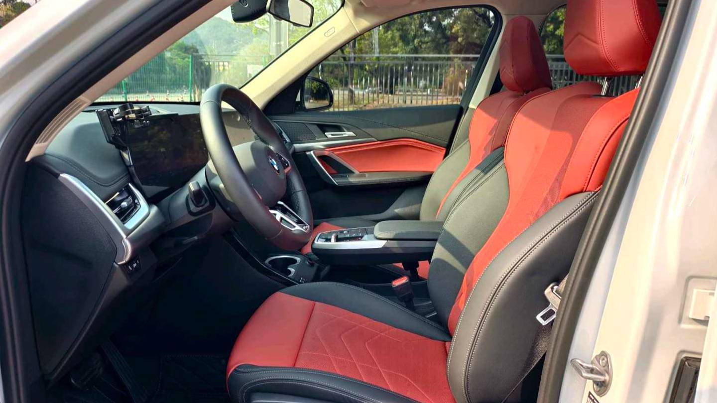 BMW 2024 X1 XDrive25Li M Sport Package