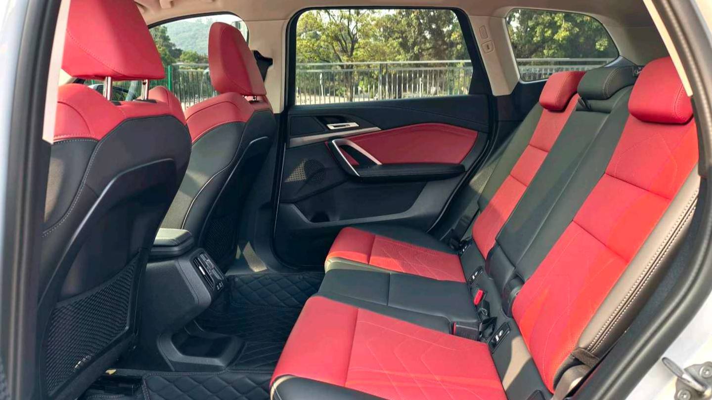BMW 2024 X1 XDrive25Li M Sport Package