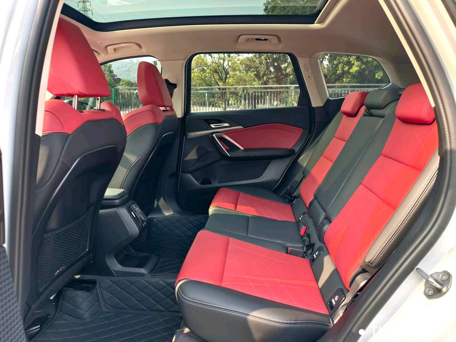 مستعمل BMW 2024 X1 XDrive25Li M Sport Package