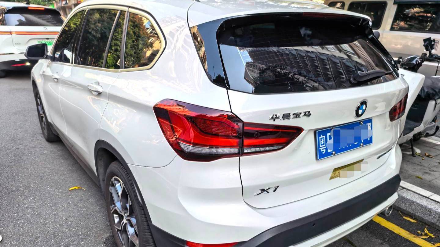 BMW 2022 X1 SDrive25Li Leading Type