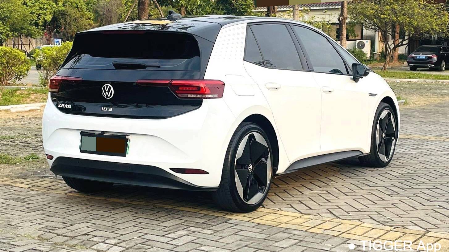 Volkswagen 2023 ID.3 Upgraded Pure Smart Edition
