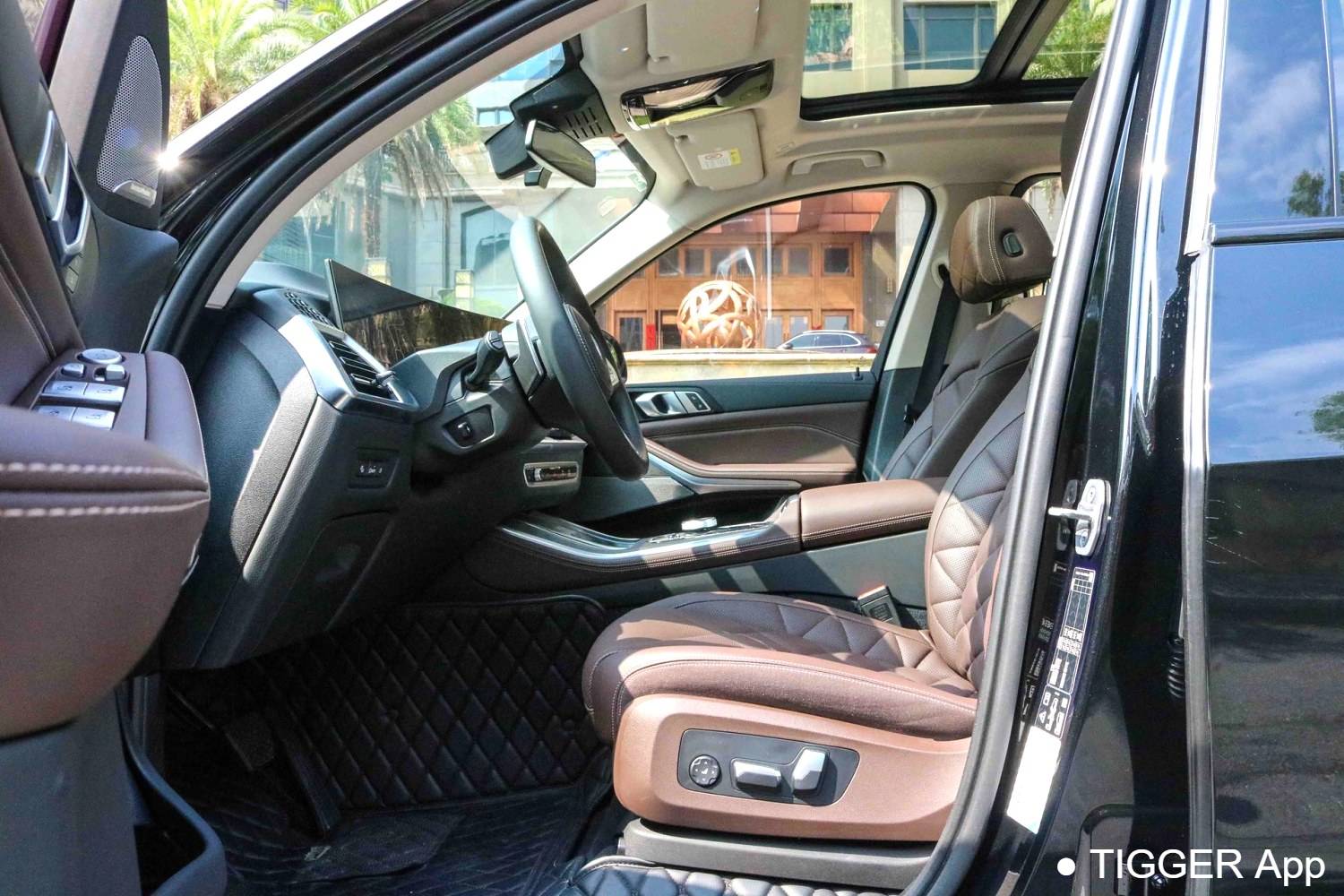 BMW 2023 X5 XDrive 30Li Exclusive M Sports Night Package