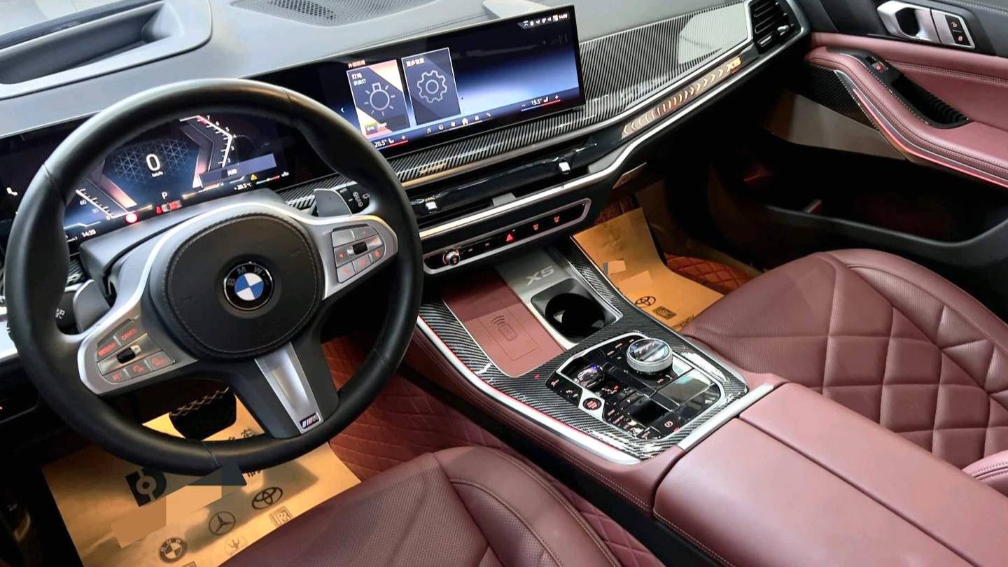 BMW 2023 X5 XDrive 40Li M Sports Night Package