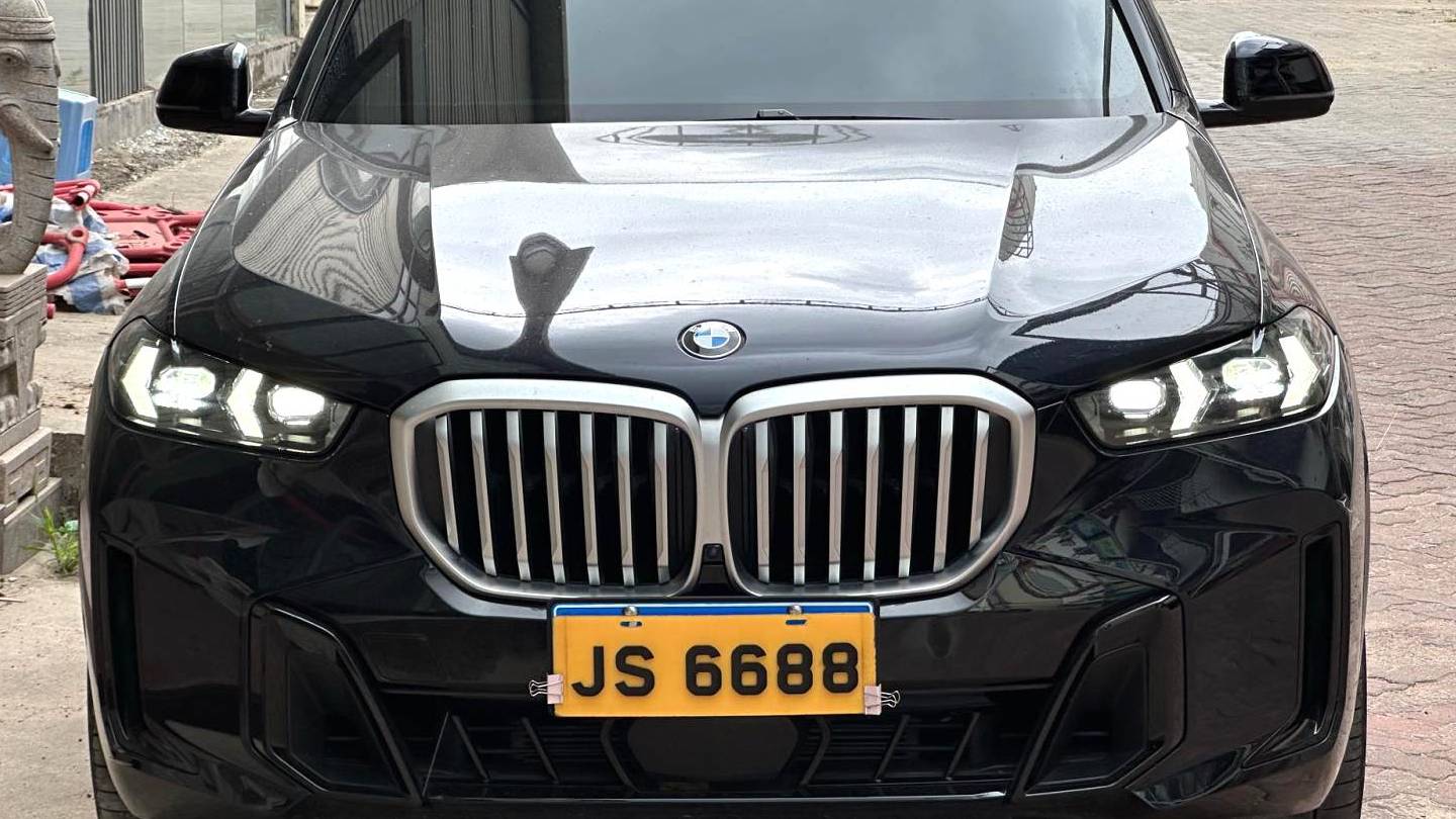 BMW 2023 X5 XDrive 30Li Exclusive M Sports Night Package