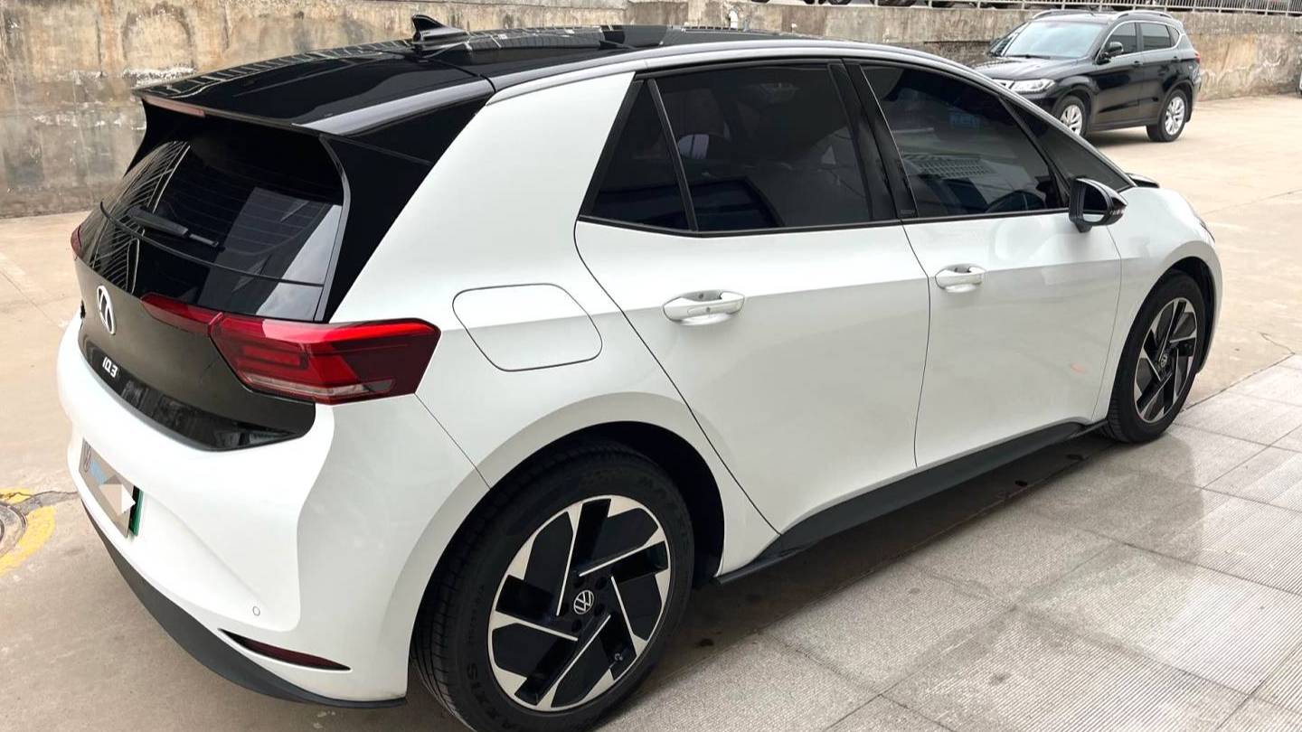 Volkswagen 2025 ID.3 Smart and outstanding version