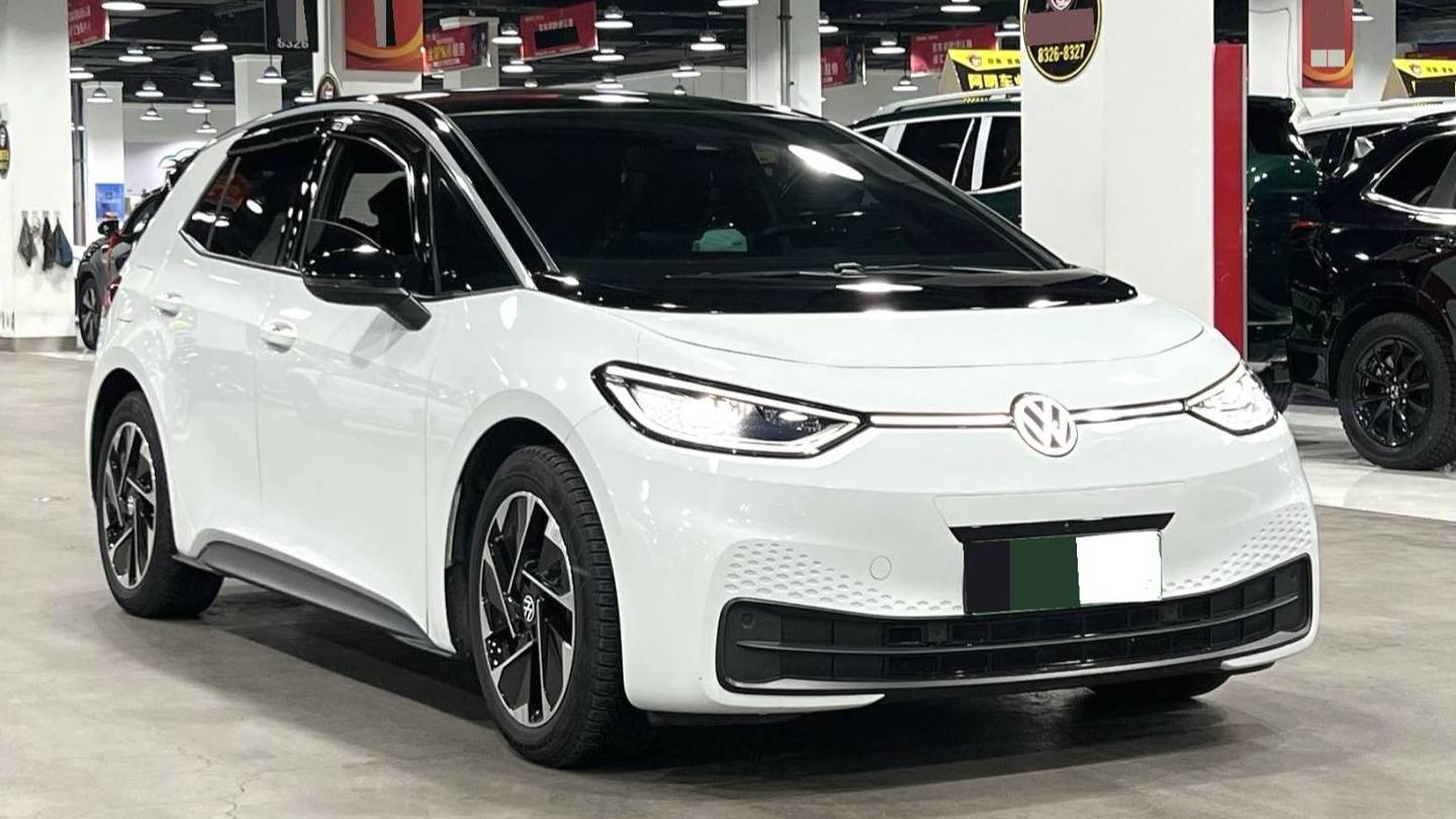 Volkswagen 2025 ID.3 Smart version with extreme intelligence