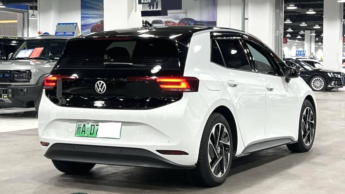 Volkswagen 2025 ID.3 Smart version with extreme intelligence