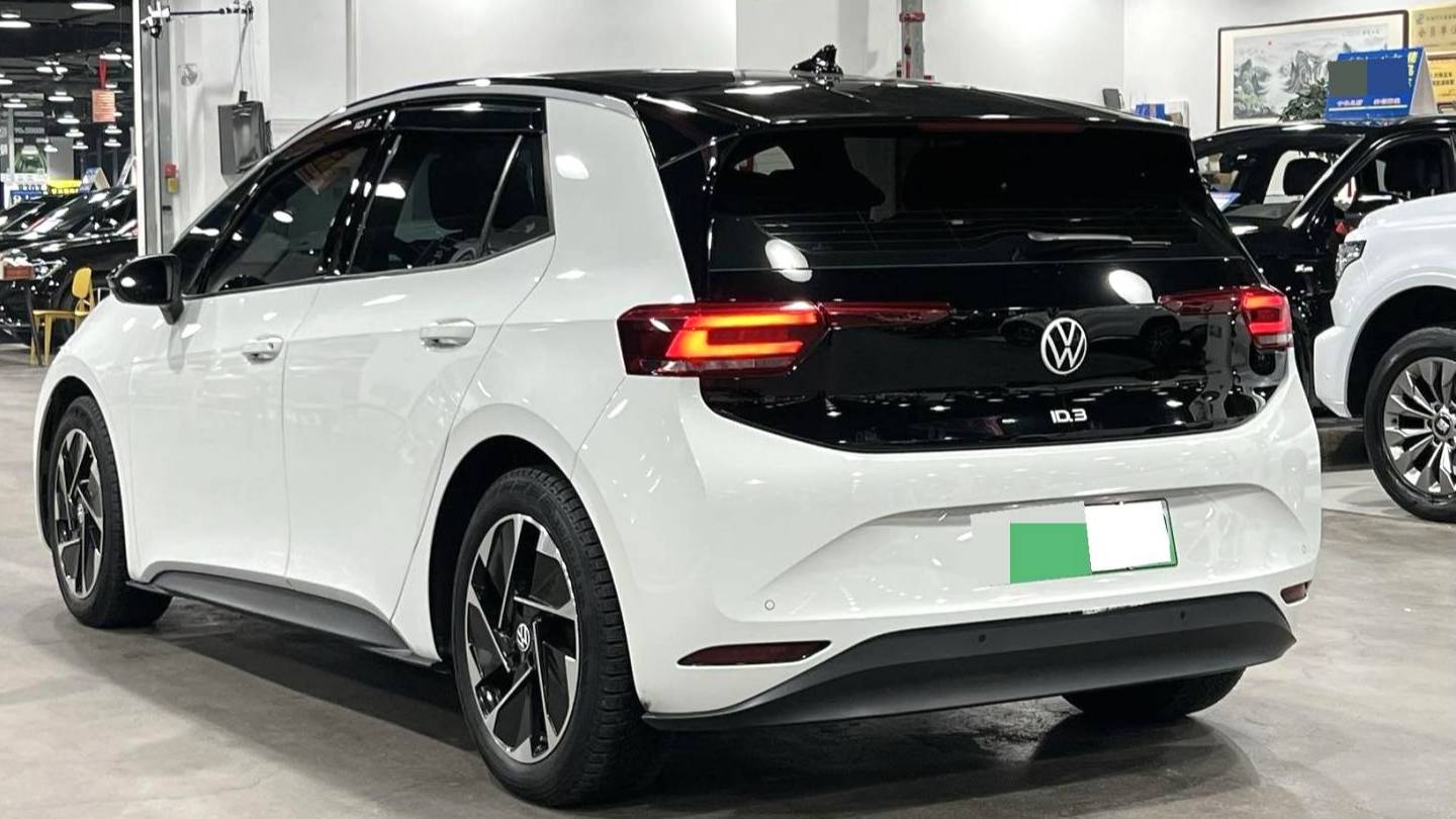 Volkswagen 2025 ID.3 Smart version with extreme intelligence