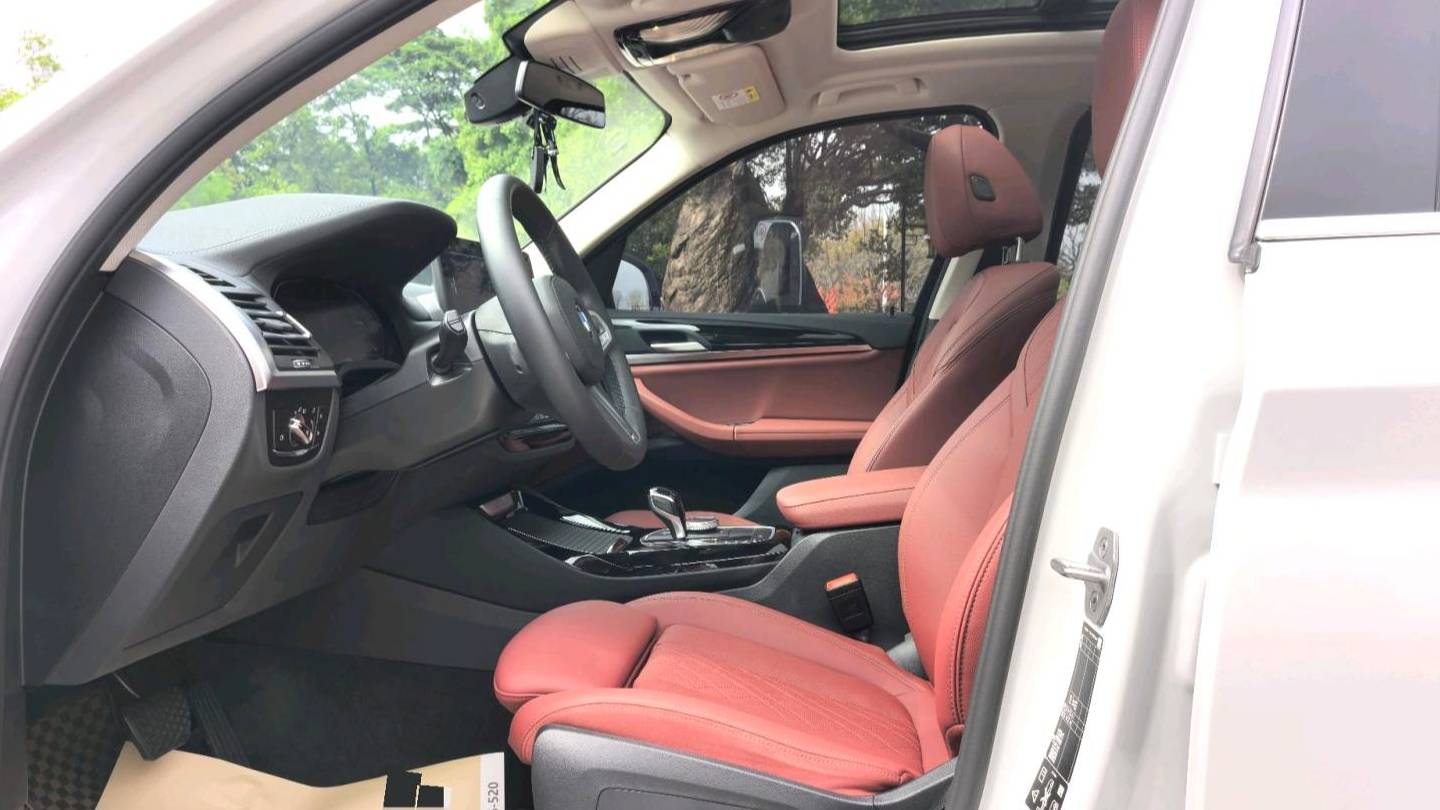 BMW 2022 X3 Upgraded xDrive25i M Sport Package