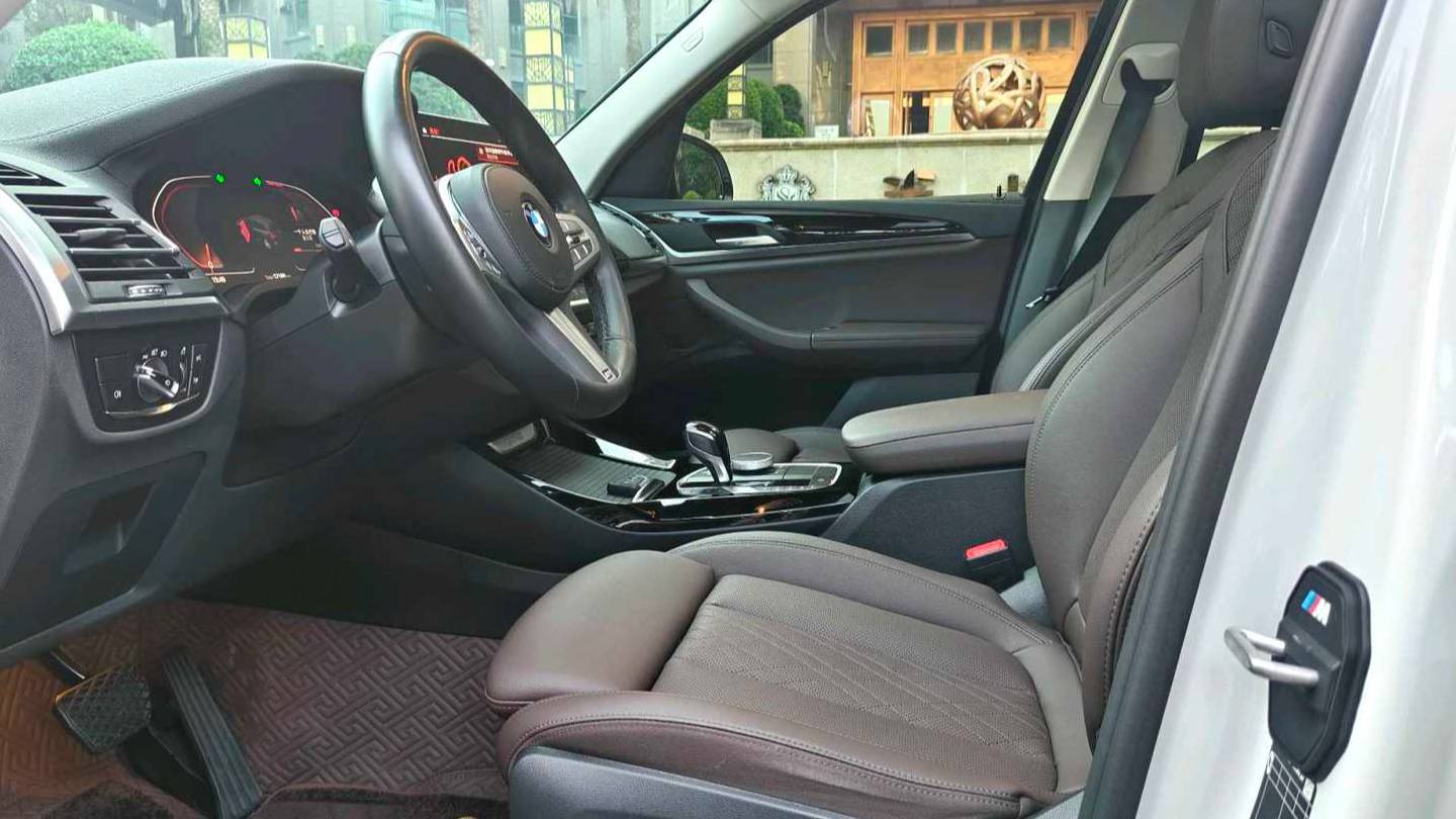 BMW 2023 X3 XDrive25i M Sport Package