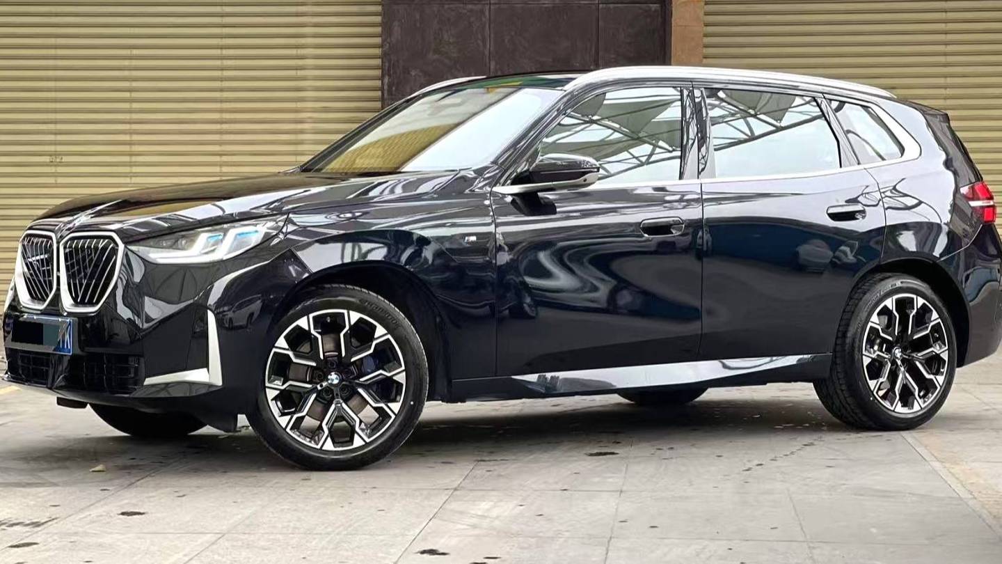 BMW 2025 X3 XDrive30i Exclusive M Night Set