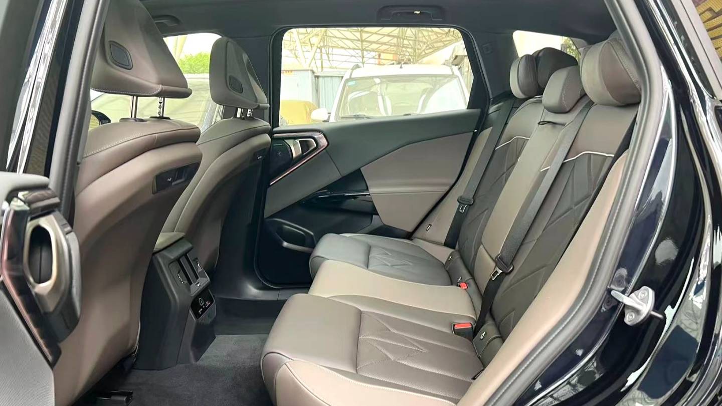 BMW 2025 X3 XDrive30i Exclusive M Night Set