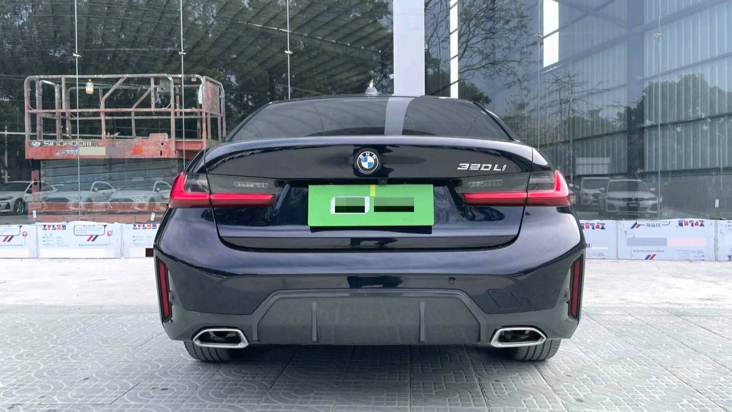 BMW 2023 3 Series 320Li M Sports Package