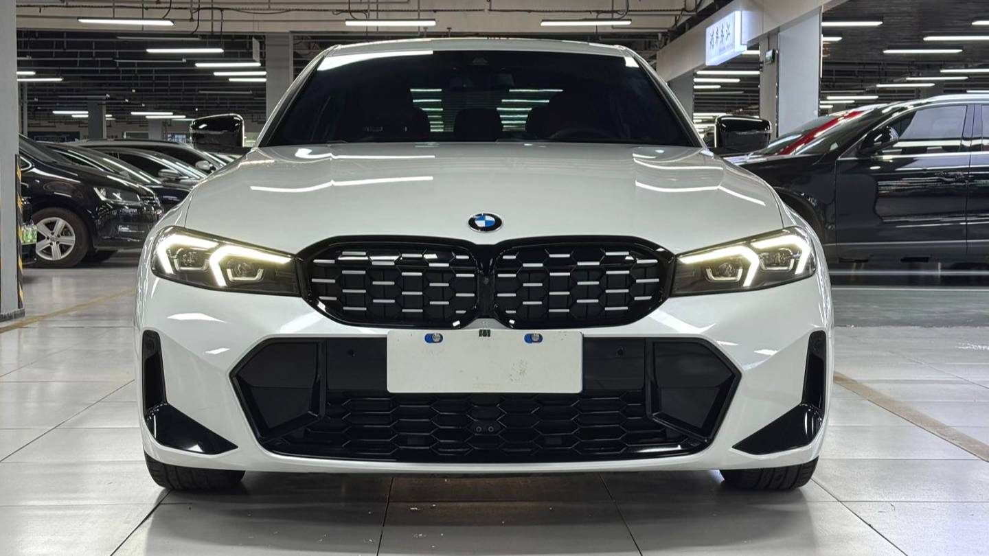 BMW 2024 3 Series 325i M Sports Night Set