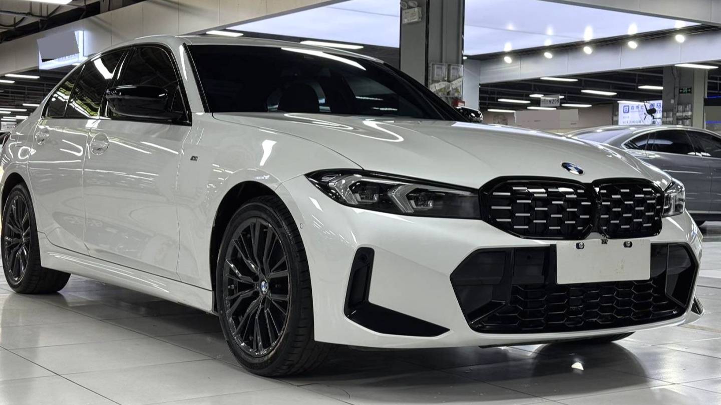 BMW 2024 3 Series 325i M Sports Night Set