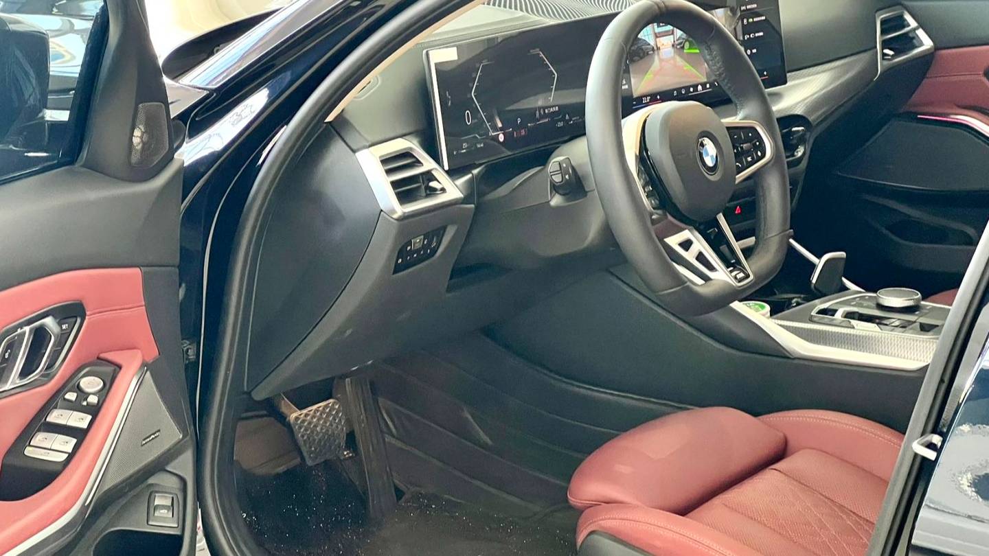 BMW 2025 3 Series 330Li M Sports Night Edition