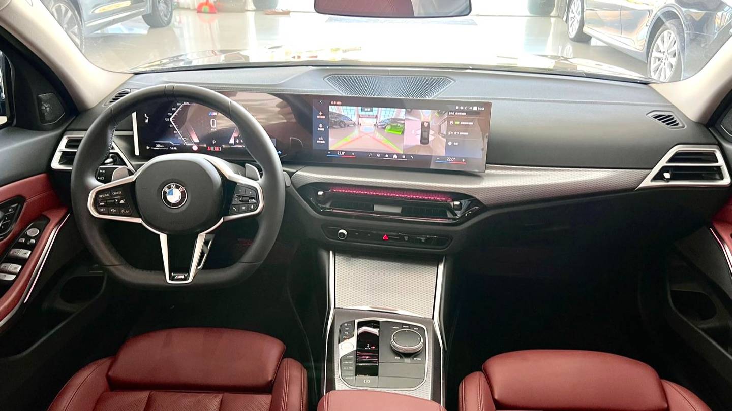 BMW 2025 3 Series 330Li M Sports Night Edition