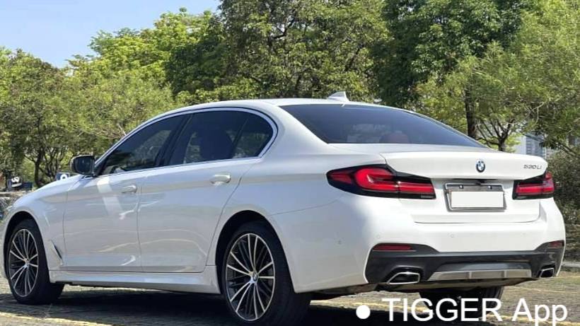 BMW 2023 5 Series 530Li Leading Model M Sport Set