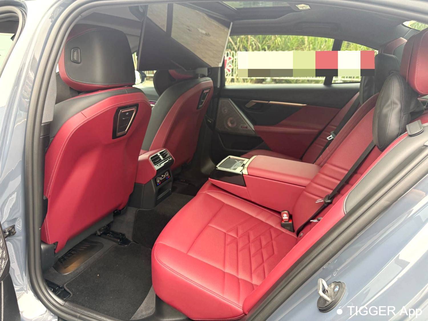 BMW 2024 5 Series 530Li Exclusive M Sport Set