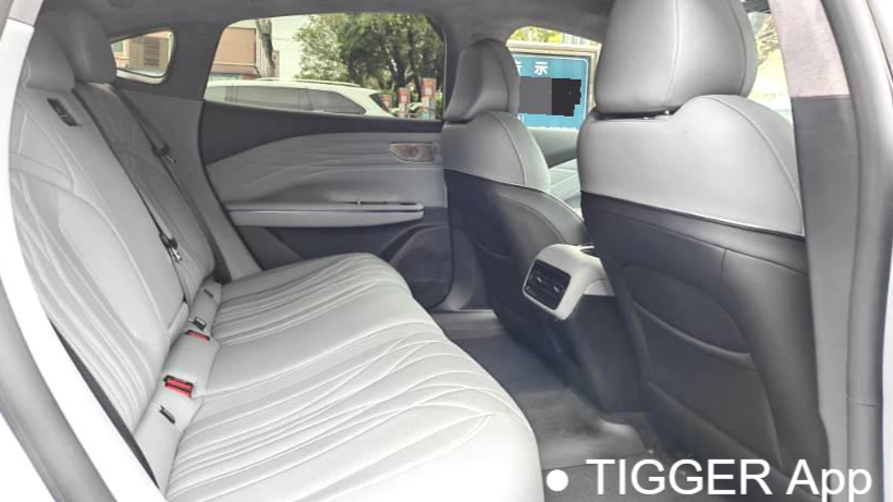 GALAXY 2025 E8 700km long-distance intelligent driving version