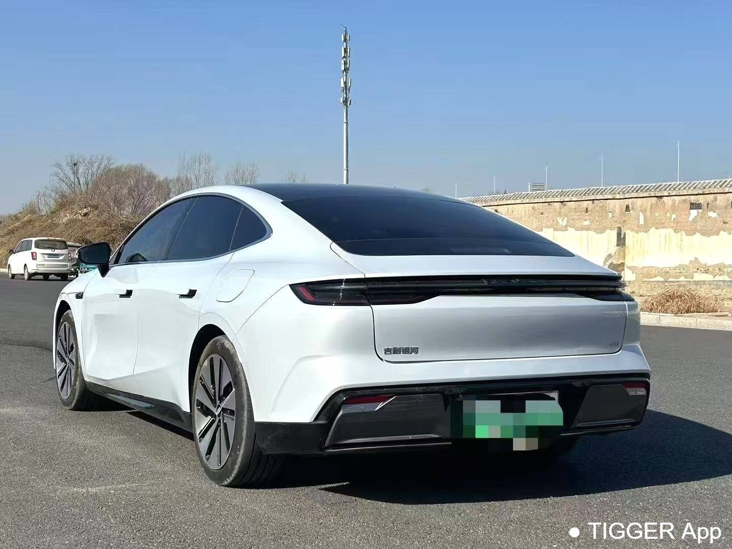 GALAXY 2025 E8 620km 4WD Starship LiDAR Intelligent Driving Edition