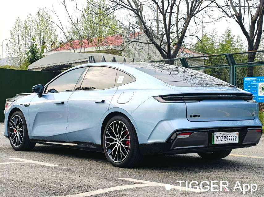 GALAXY 2025 E8 620km 4WD Starship LiDAR Intelligent Driving Edition