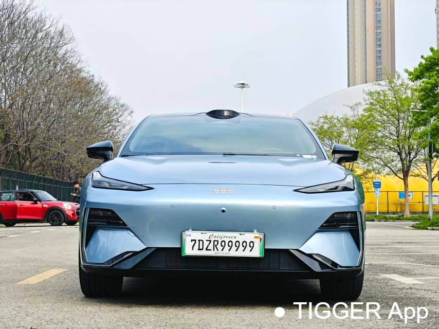 GALAXY 2025 E8 620km 4WD Starship LiDAR Intelligent Driving Edition