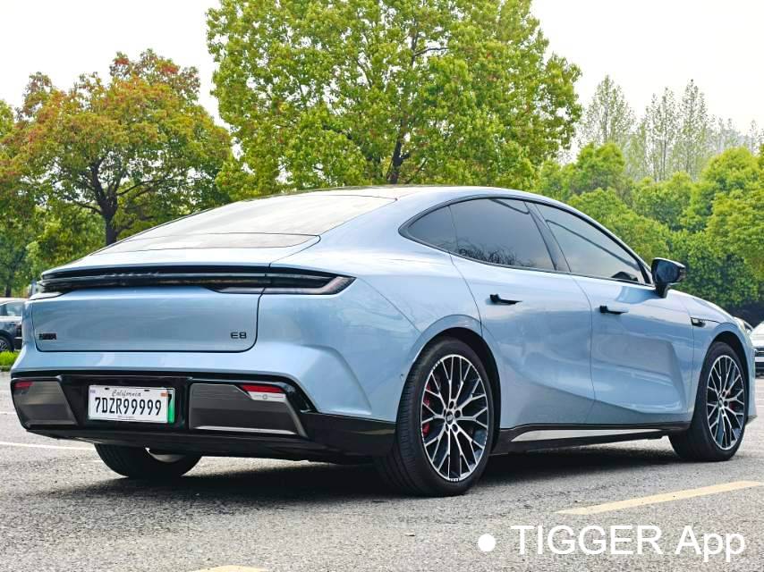 GALAXY 2025 E8 620km 4WD Starship LiDAR Intelligent Driving Edition