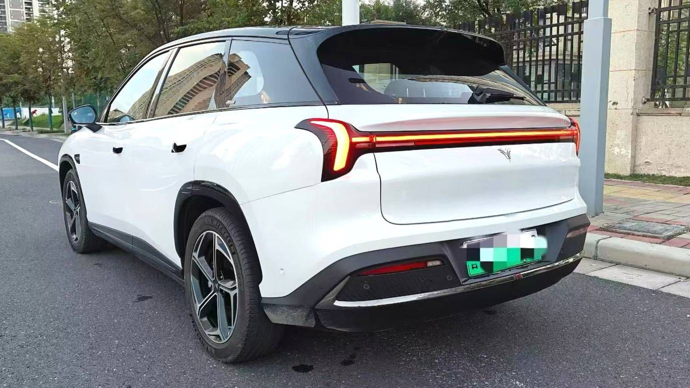 NETA 2024 L Extended Range 310 Flash Charge Red Edition