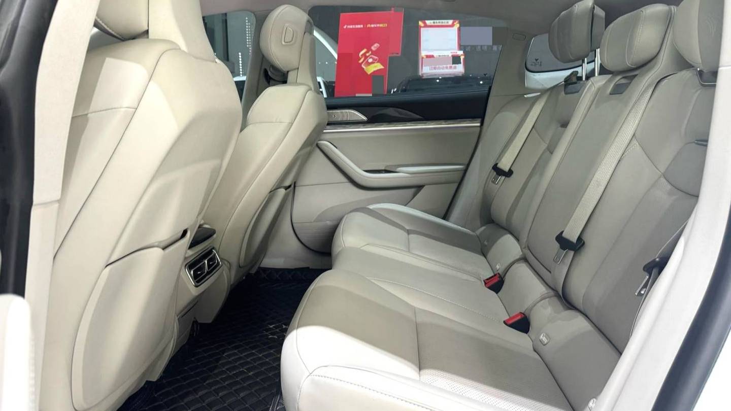 NETA 2022 S Extended Range 1160km Rear Drive Medium Edition