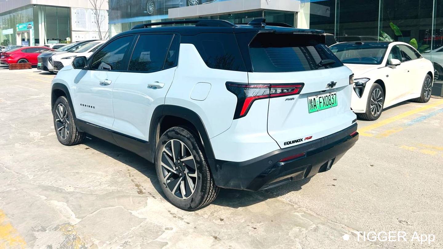 CHEVROLET 2024 EQUINOX 102km RS Ultimate Edition