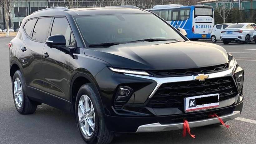 CHEVROLET 2023 BLAZER Light Hybrid 650T Edition