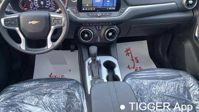 CHEVROLET 2023 BLAZER Light Hybrid 650T Edition