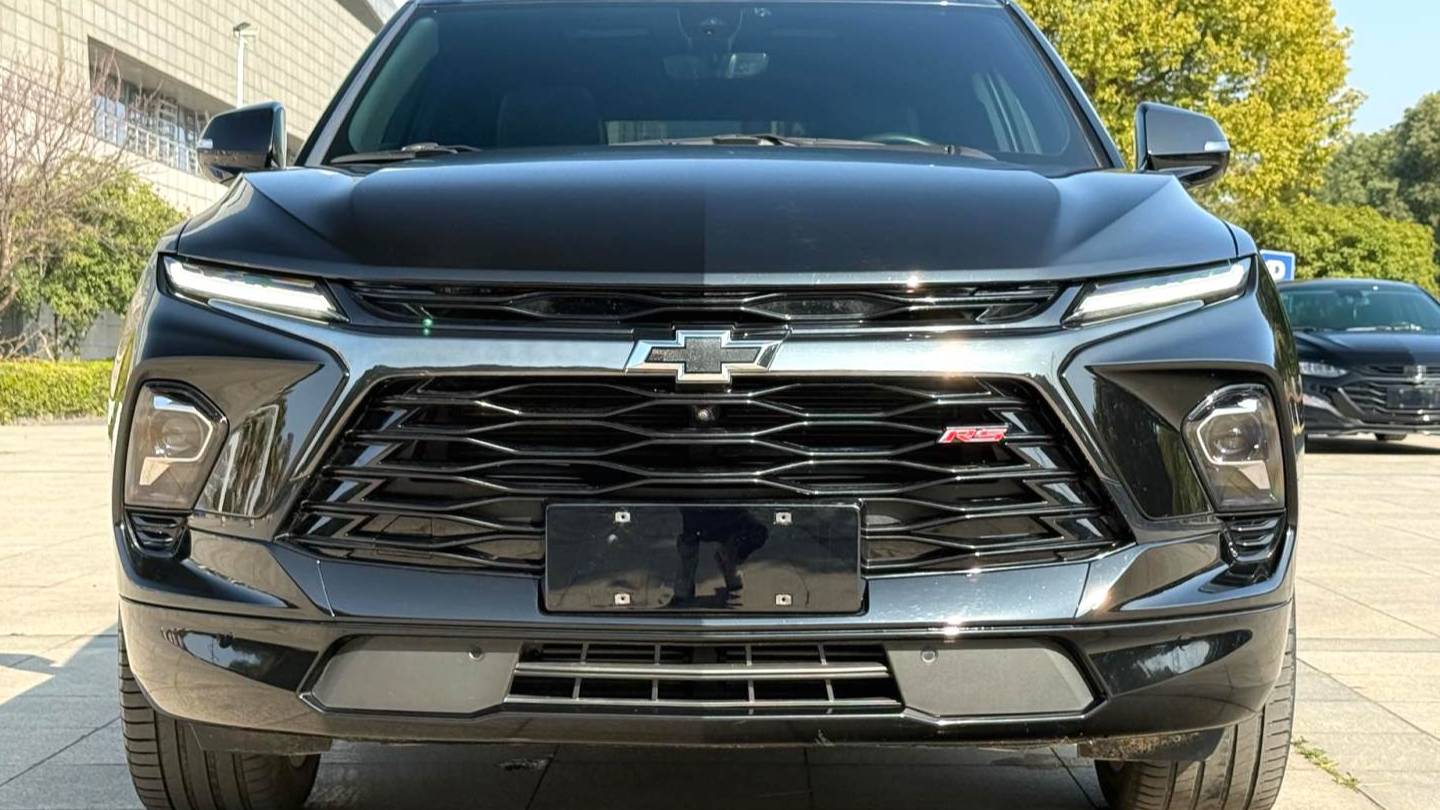 CHEVROLET 2023 BLAZER RS 650T Twin Crutch 4WD 7-seater engine version