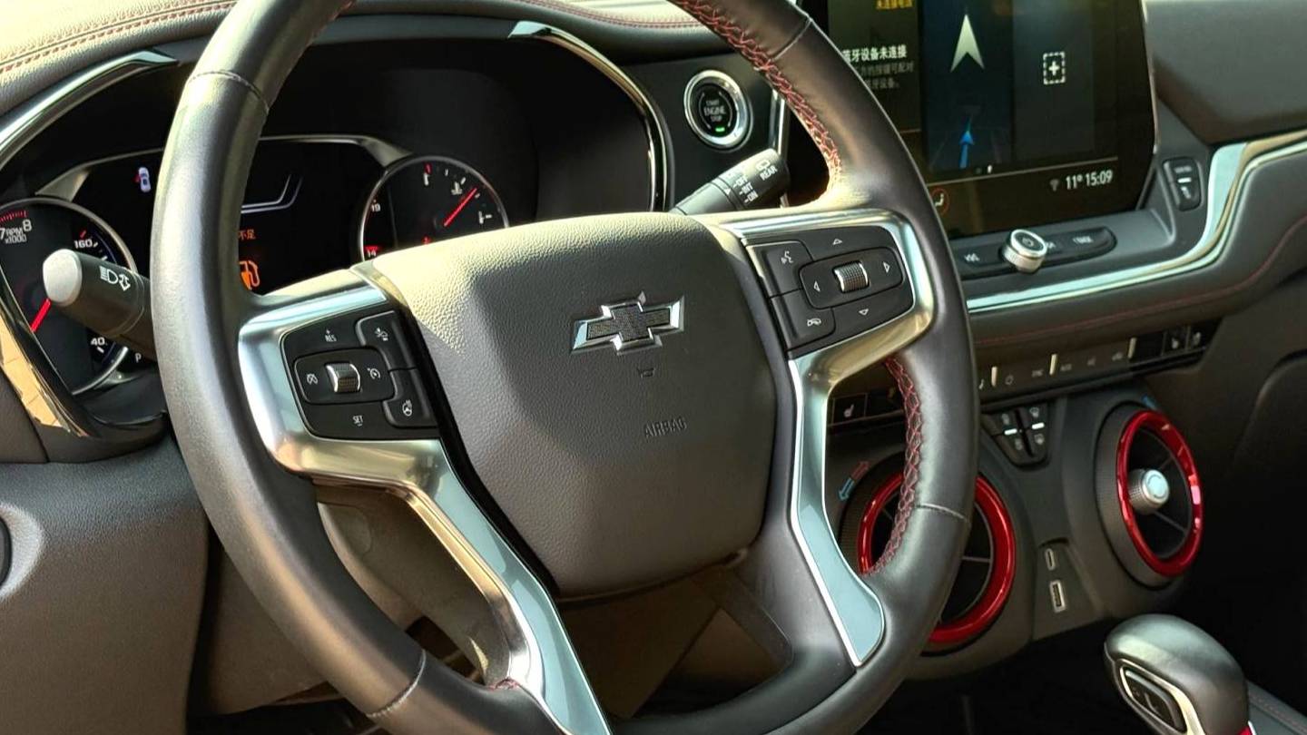 CHEVROLET 2023 BLAZER RS 650T Twin Crutch 4WD 7-seater engine version