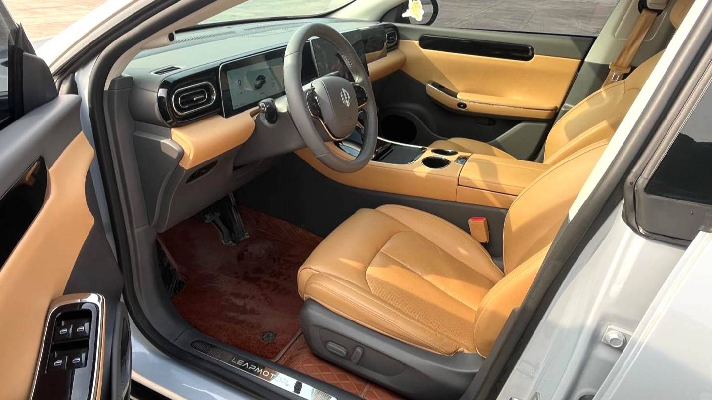 LEAP 2024 C01 Pure Electric 525 Premium Edition