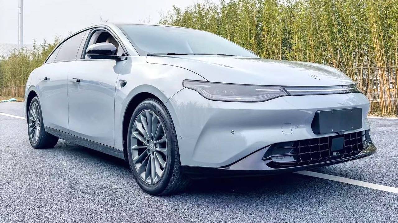 LEAP 2024 C01 Pure Electric 525 Premium Edition