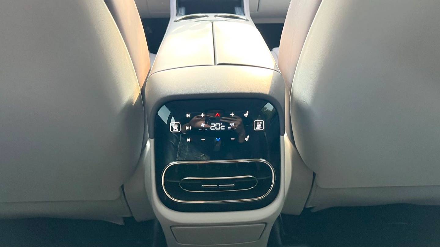 LEAP 2023 C11 Extended Range 300 Smart Edition