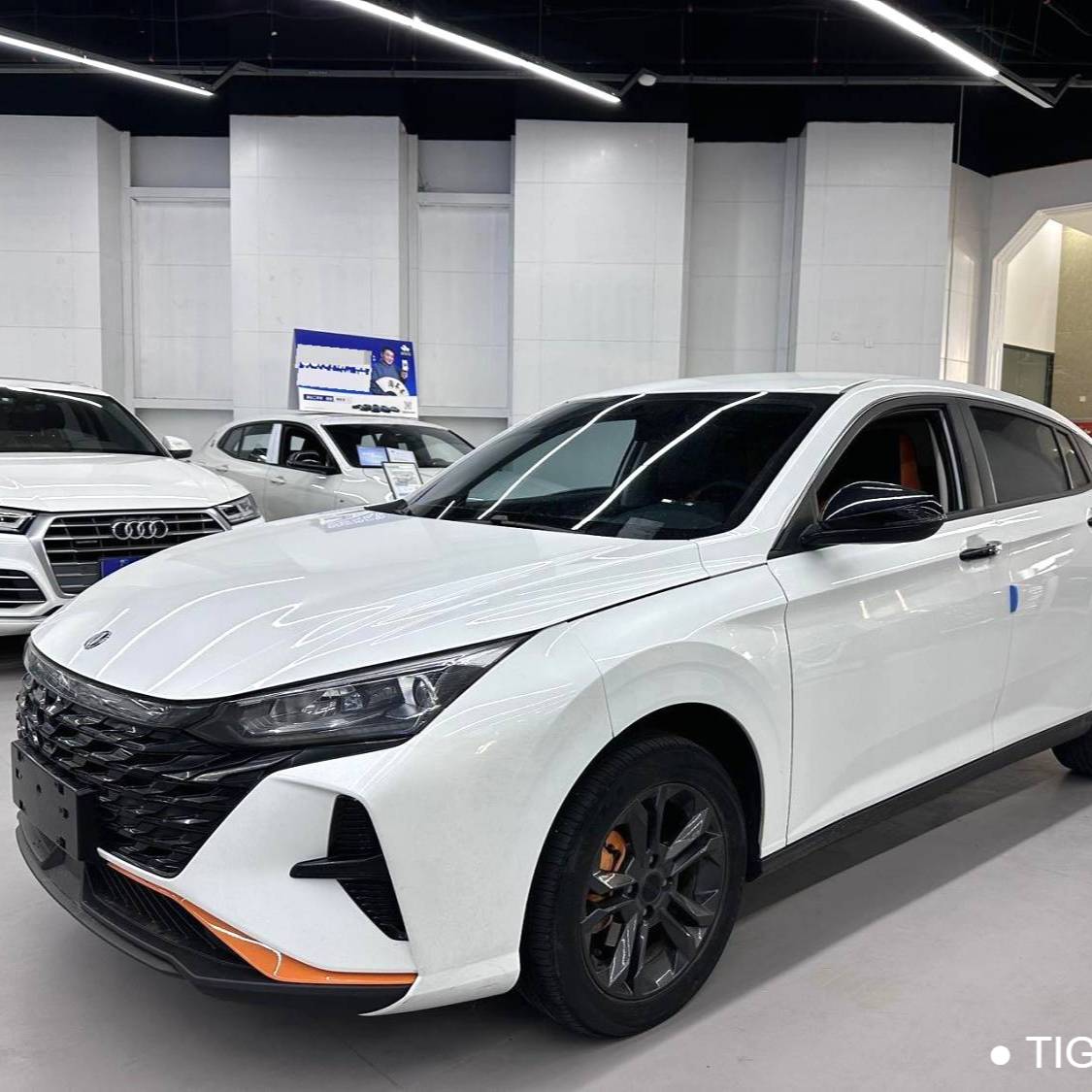 AEOLUS 2023 Yi Xuan 1.5L Automatic Honor Edition سيارة مستعملة