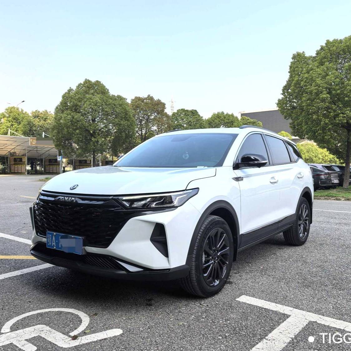 AEOLUS 2023 AX7 Mach version 1.5T DCT DF41 سيارة مستعملة