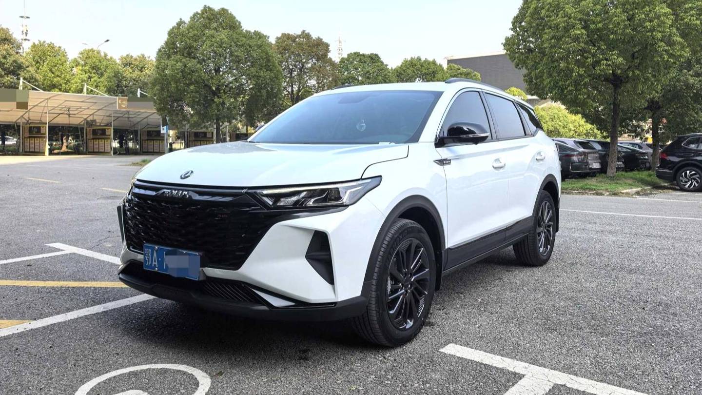 AEOLUS 2023 AX7 Mach version 1.5T DCT DF41