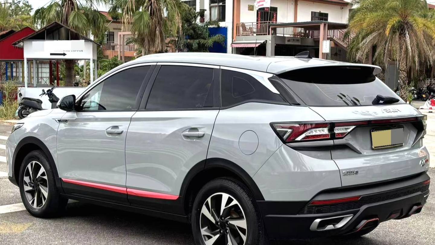 AEOLUS 2022 AX7 Mach version 1.5T DCT DF51