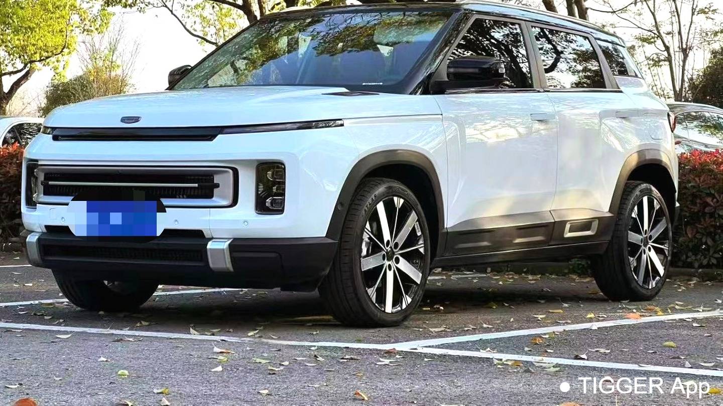 Geely 2023 ICON 1.5TD Chocolate Clever Edition